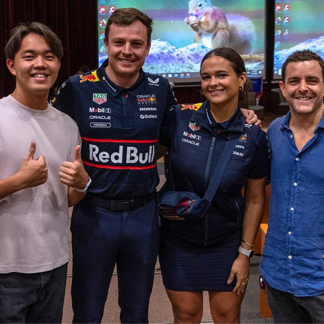 Red Bull pen to pit